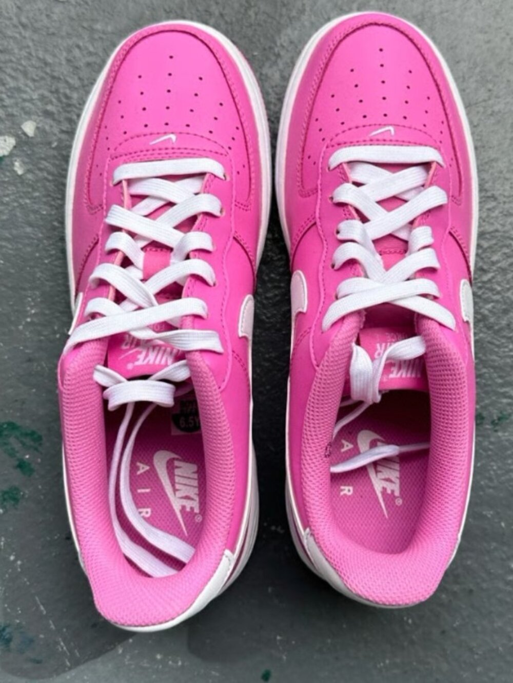 HOT PINK NIKE AIR FORCE 1